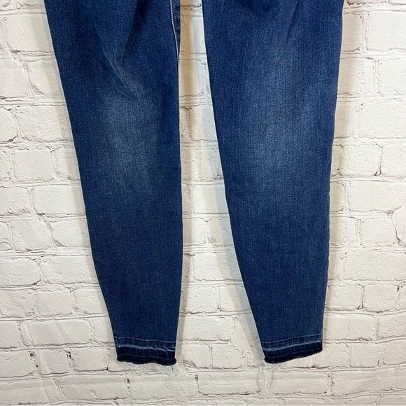 Spanx Distressed Ankle Skinny Jeans, Medium Wash size small - Picture 7 of 11